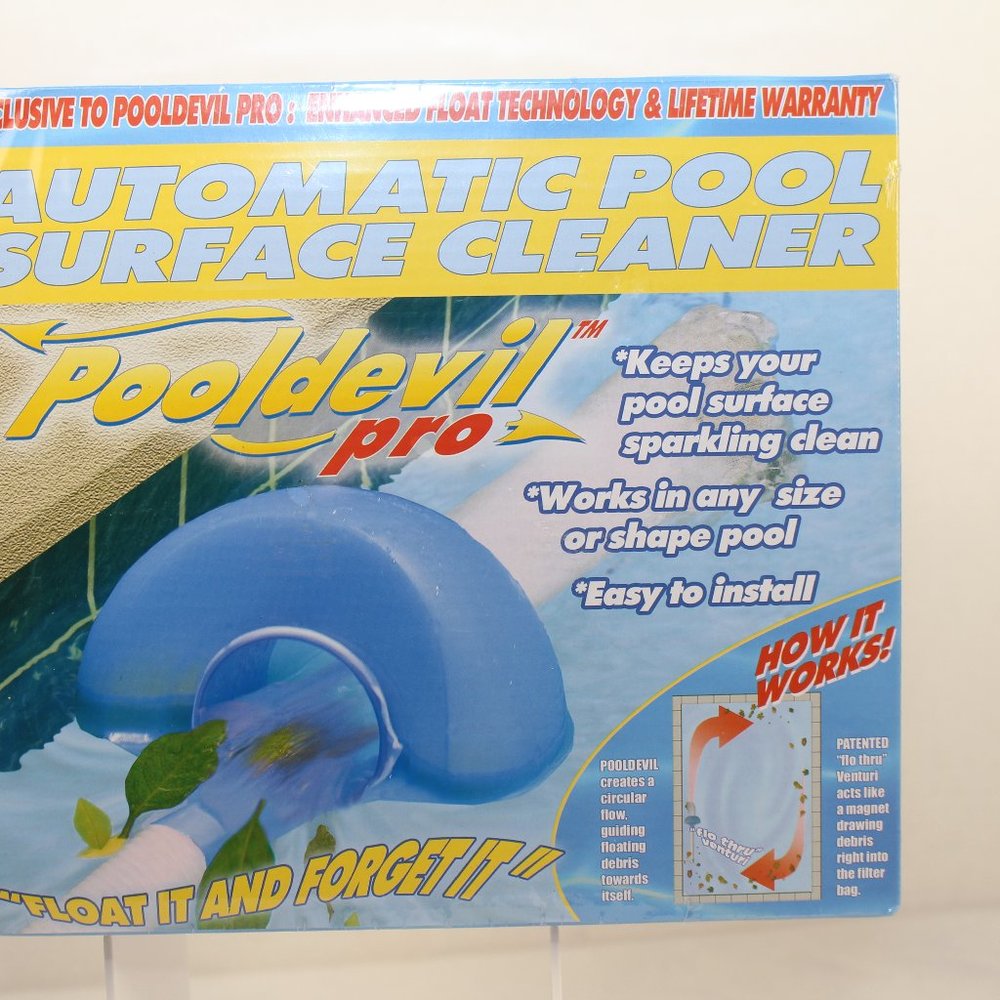 AUTOMATIC POOL CLEANER
